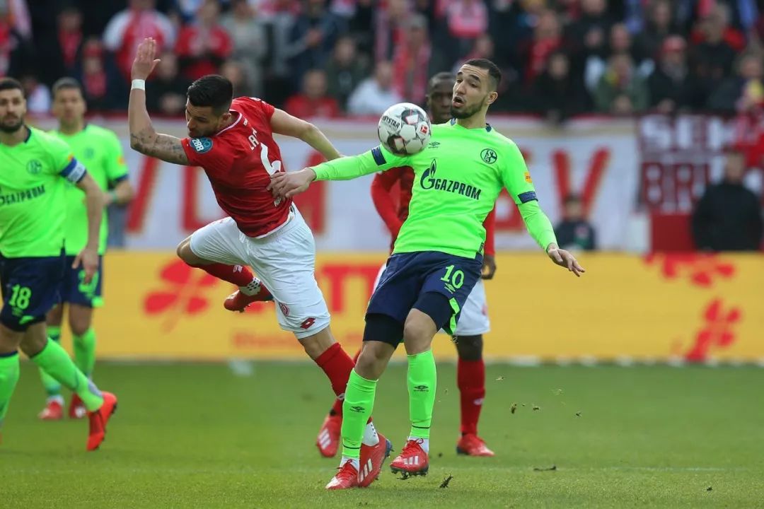 关于海滨朱雀队鏖战天山战狼队，跆拳道超级杯失利，核心复出即建功。快速转换撕裂防线的信息